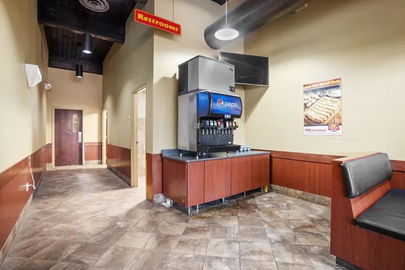 More Photos Of 1250 4th Ave NW, Minot Storefront For Lease