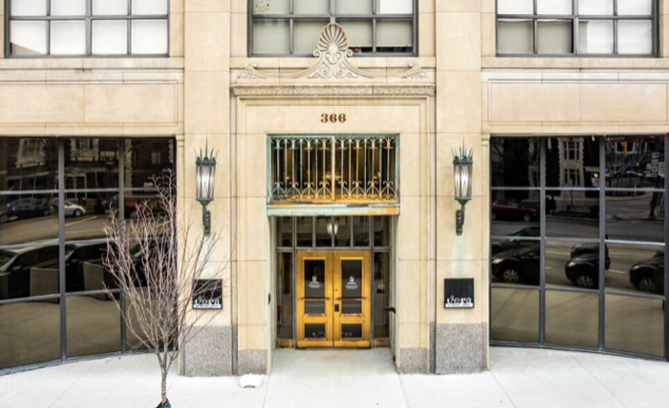 More Photos Of 366 E Broad St, Columbus Apartments For Lease