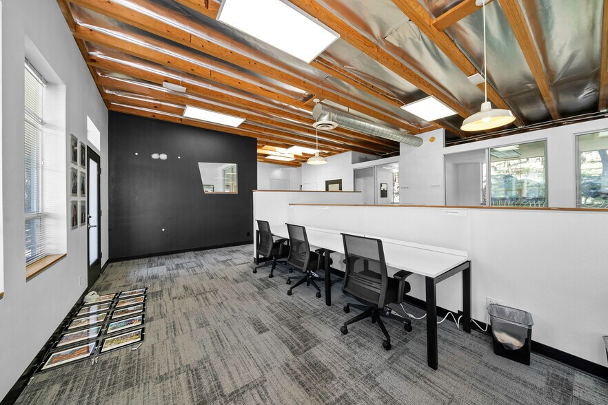 More Photos Of 12010 Donner Pass Rd, Truckee Office For Sale