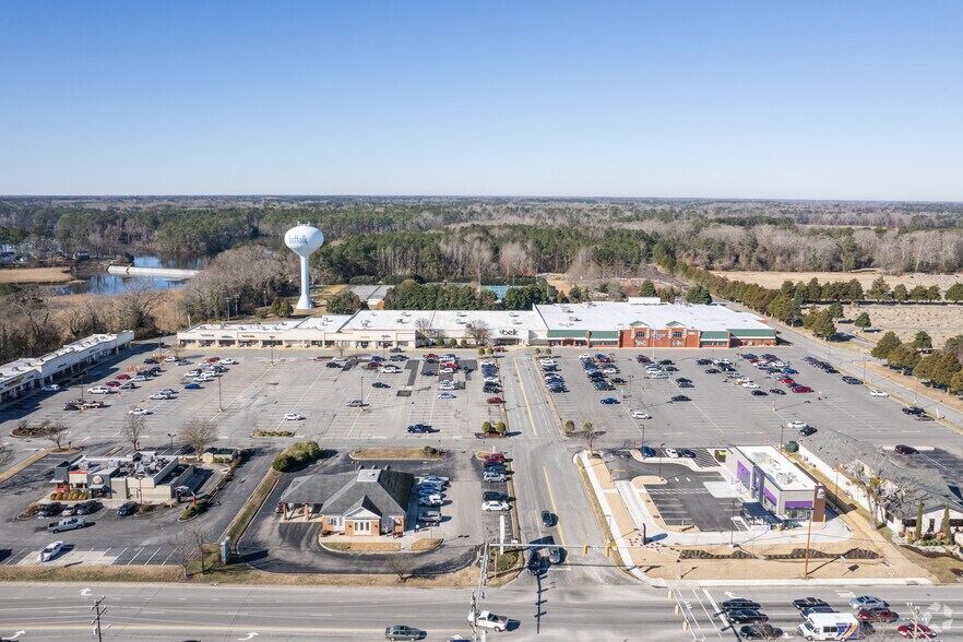 More Photos Of 1403-1413 N Main St, Suffolk General Retail For Lease
