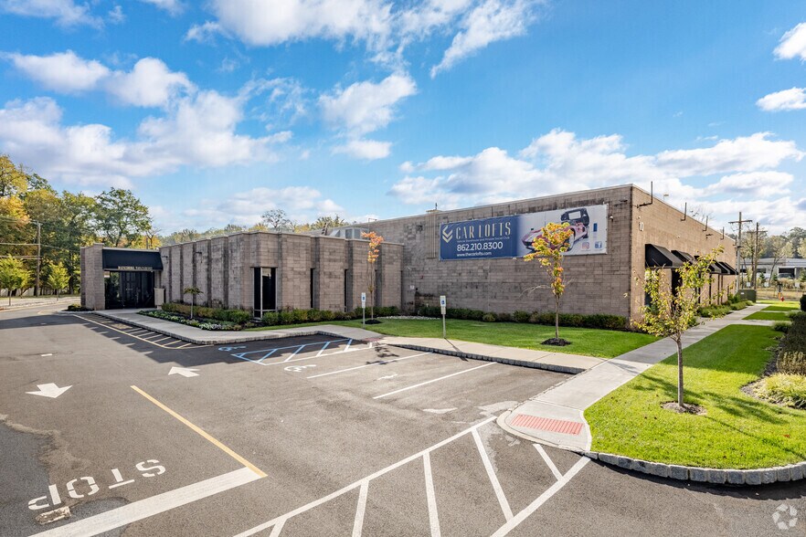 Primary Photo Of 10 Kingsbridge Rd, Fairfield Office For Sale