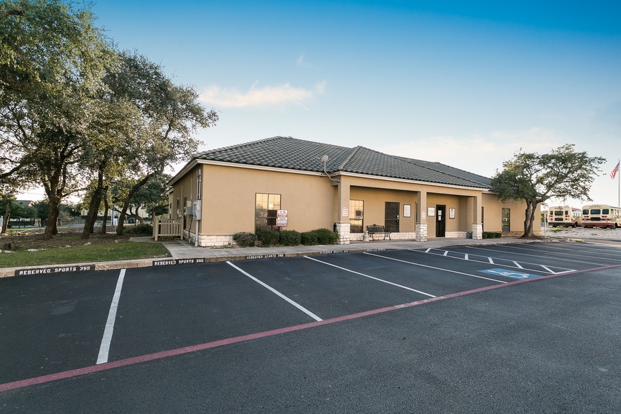 More Photos Of 21750 Hardy Oak Blvd, San Antonio Coworking Space