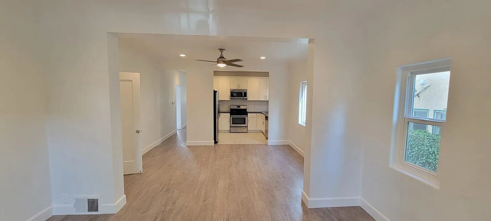 More Photos Of 1032 S Orange Dr, Los Angeles Apartments For Sale