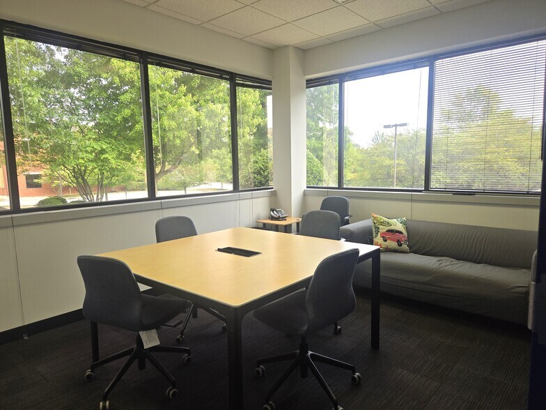 More Photos Of 1180 McDermott Dr, West Chester Office For Lease