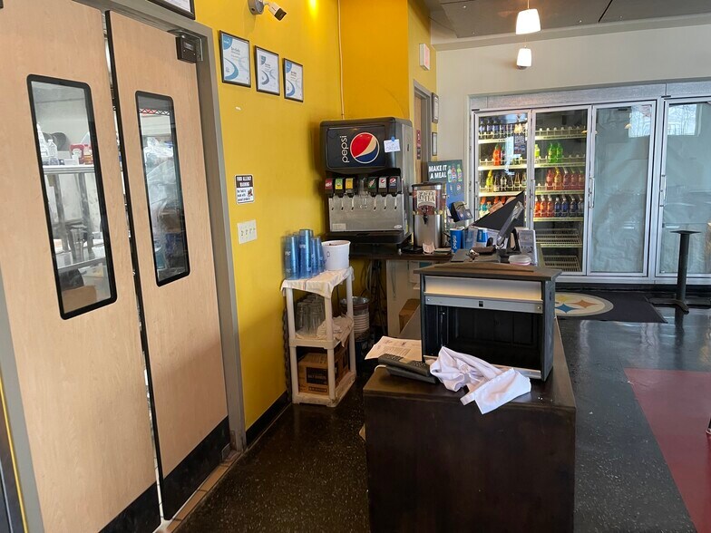 More Photos Of 1017 Highland Ave, Greensburg Restaurant For Sale