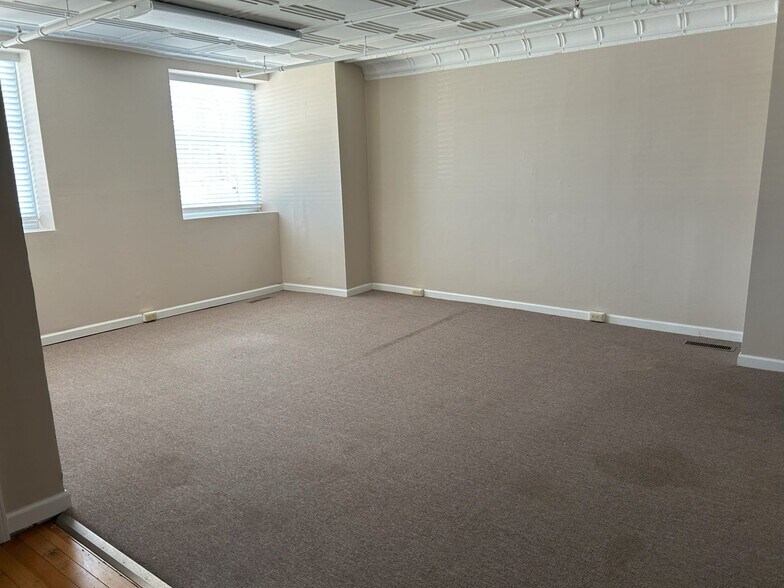More Photos Of 922 Main St, Lynchburg Apartments For Lease