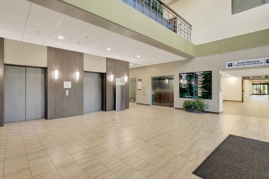 More Photos Of 101 Yorktown Dr, Fayetteville Medical For Lease