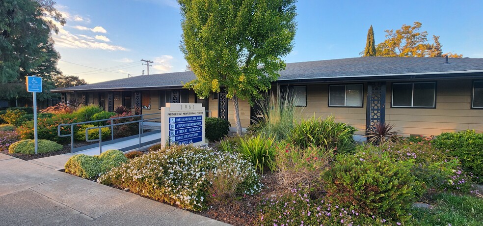 Primary Photo Of 1961 Pruneridge Ave, Santa Clara Medical For Lease