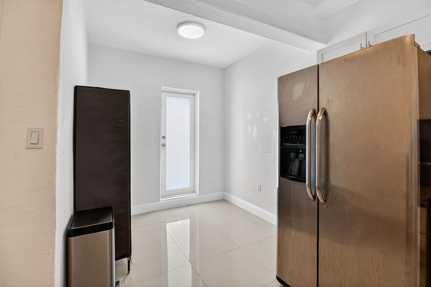 More Photos Of 1680 NW 22nd Ct, Miami Multifamily For Sale