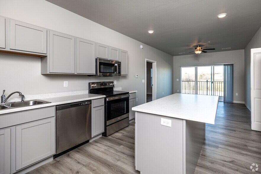 More Photos Of 3701-3761 Eastbrook Dr, Iowa City Apartments For Sale