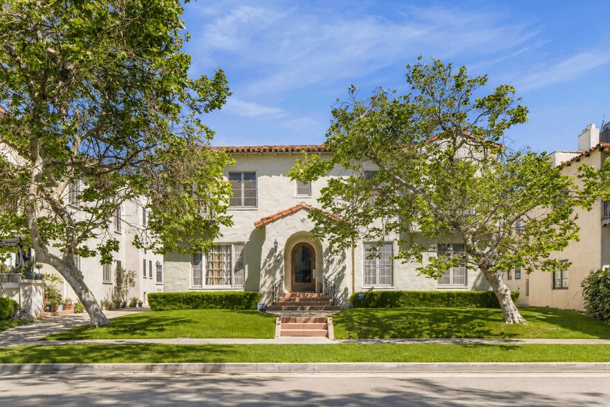 More Photos Of 320 N Sycamore Ave, Los Angeles Apartments For Sale