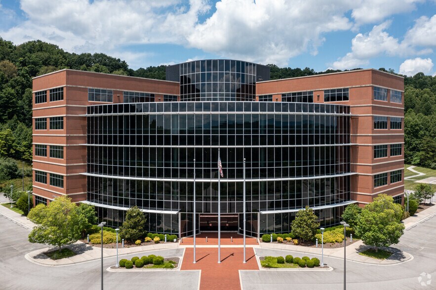 More Photos Of 201 Resting Tree Dr, Bristol Office For Lease