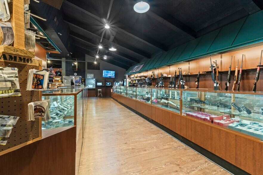 More Photos Of 2134 5th Street Rd, Huntington Restaurant For Sale