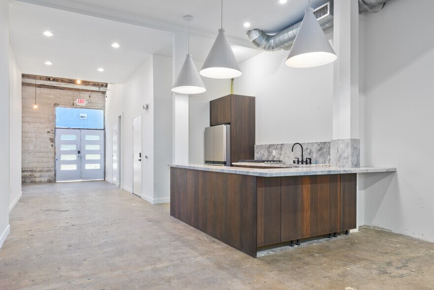 More Photos Of 663-677 N Berendo St, Los Angeles Storefront Retail Office For Lease