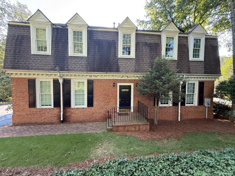More Photos Of 1827 Powers Ferry Rd SE, Atlanta Office For Sale