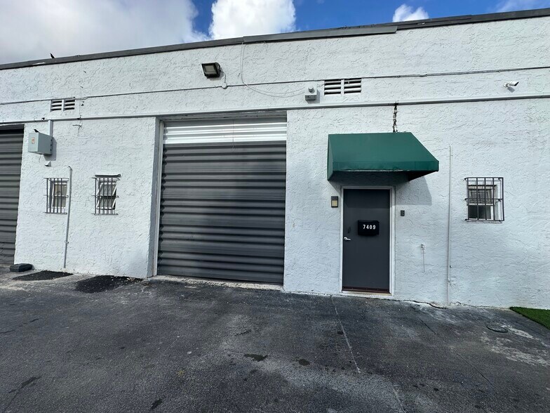 More Photos Of 7403 NW 7th St, Miami Unknown For Lease
