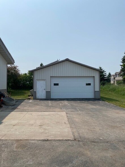 More Photos Of 4210 Highway 14 E, Rochester Industrial For Sale