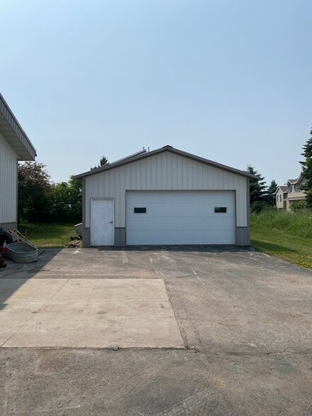 More Photos Of 4210 Highway 14 E, Rochester Industrial For Sale