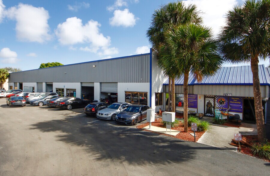 More Photos Of 7150 Devons Rd, Riviera Beach Warehouse For Lease