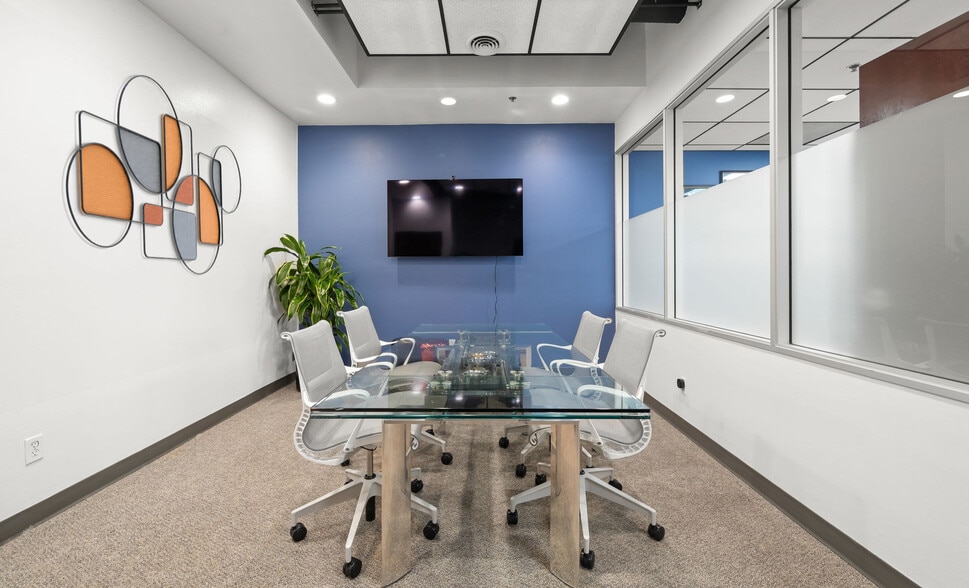 More Photos Of 400 W Ocean Blvd, Long Beach Apartments For Lease