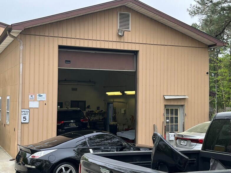 More Photos Of 24567 DuPont Blvd, Georgetown Truck Terminal For Sale
