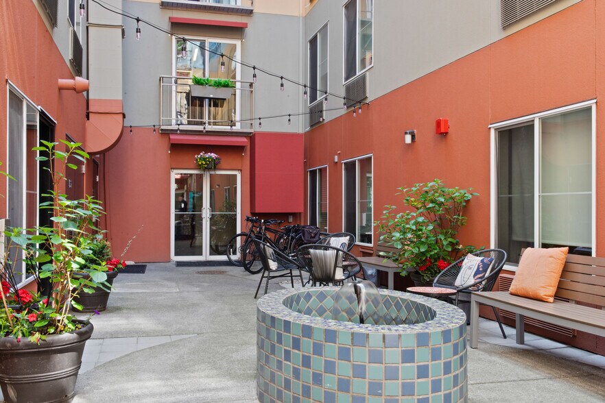 More Photos Of 2301 3rd Ave, Seattle Hotel For Sale