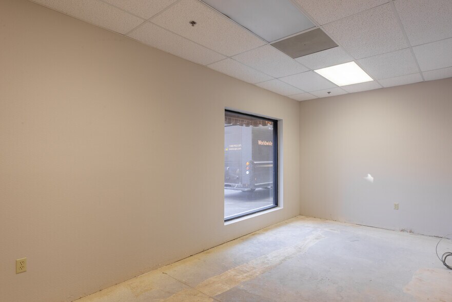 More Photos Of 3061 S Maryland Pky, Las Vegas Unknown For Lease