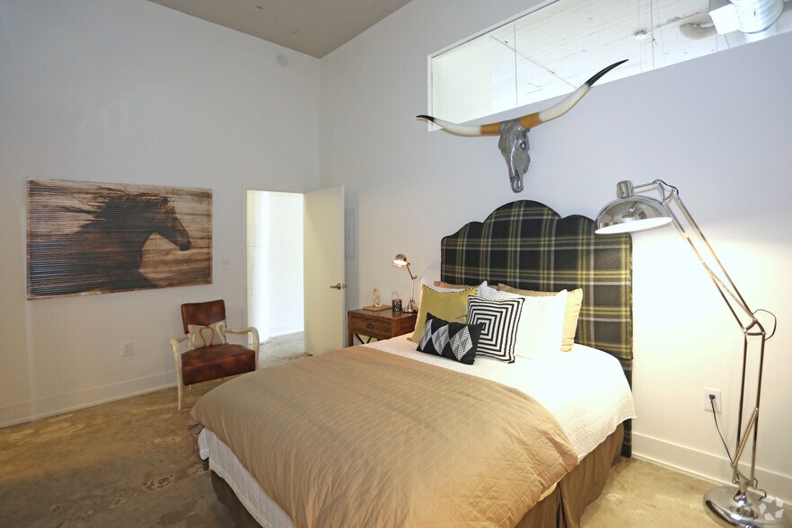 More Photos Of 575 E 4th St, Winston-Salem Apartments For Lease