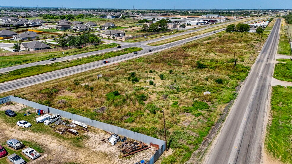 More Photos Of 9433-9477 US 87 E hwy, San Antonio Land For Sale