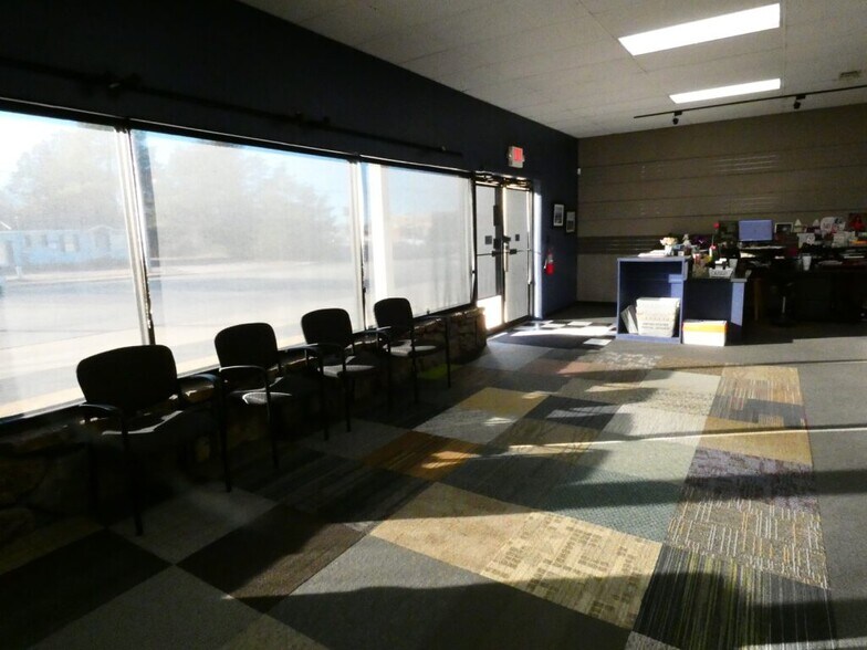 More Photos Of 5707-5719 Jenny Lind Rd, Fort Smith Storefront Retail Office For Sale