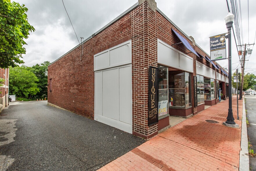 More Photos Of 2020-2026 Smith St, North Providence Freestanding For Sale