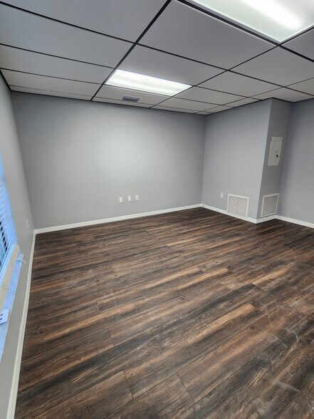 More Photos Of 102 Columbia Dr, Cape Canaveral Office Residential For Sale