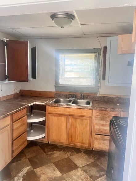 More Photos Of 640 36th St NW, Roanoke Apartments For Sale