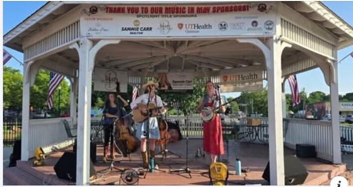 More Photos Of 102 S Johnson St, Mineola Freestanding For Lease