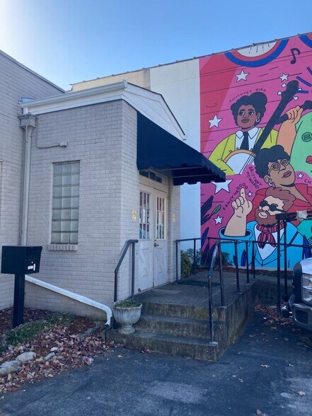 More Photos Of 1913-1915 Church St, Nashville Loft Creative Space For Sale