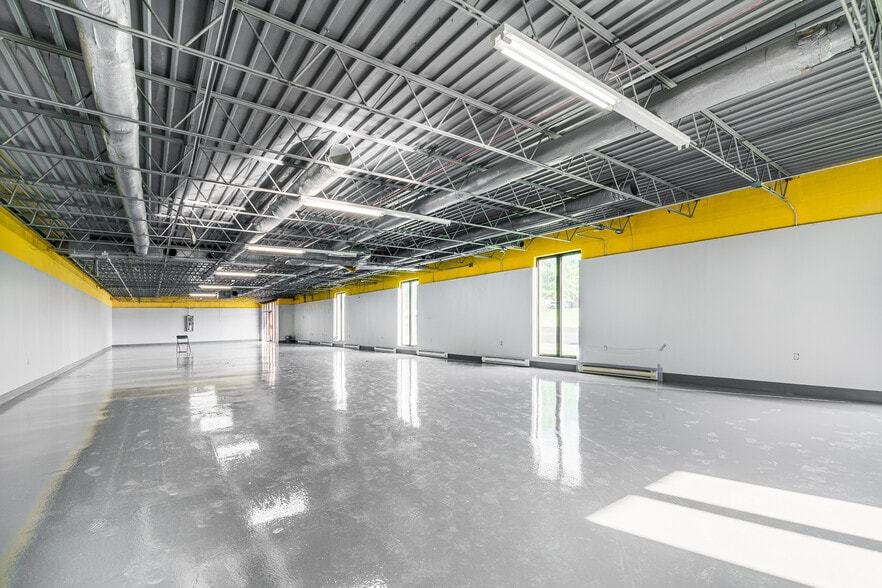 More Photos Of 2650-2680B Indian Ripple Rd, Beavercreek Unknown For Lease