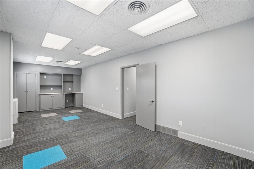 More Photos Of 175 E Broadway Ave, Westerville Office For Lease
