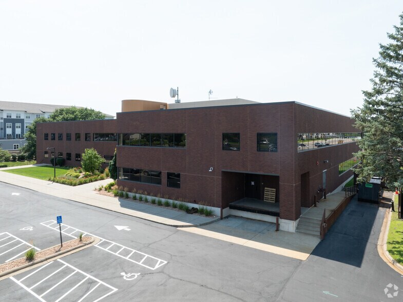More Photos Of 6499 University Ave NE, Fridley Office For Sale