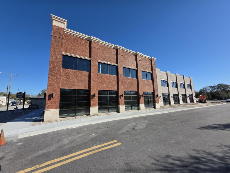 More Photos Of 425 S Woodland Blvd, Deland Office For Lease