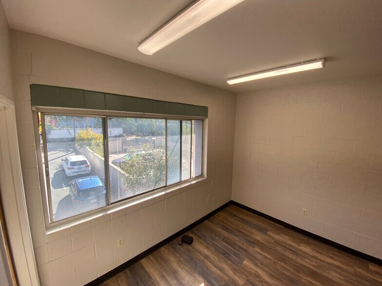 More Photos Of 8415 La Mesa Blvd, La Mesa Office For Sale