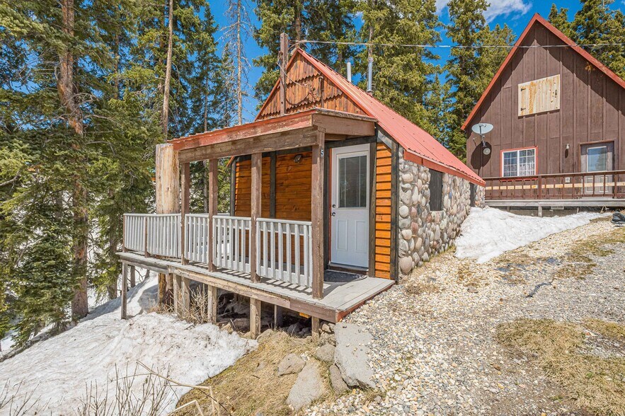 More Photos Of 21221 Baron Lake Dr, Cedaredge Hotel For Sale