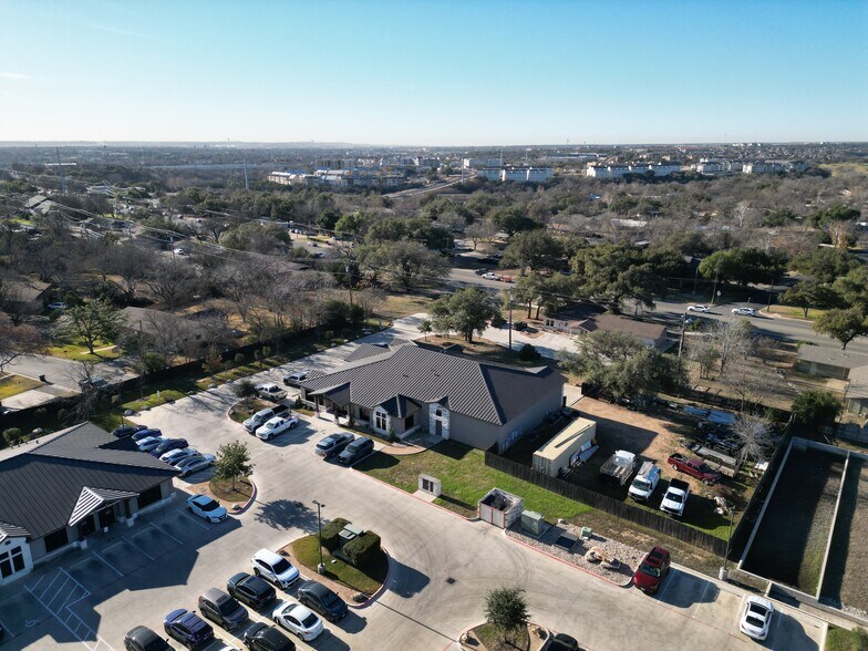 More Photos Of 1625 Williams Dr, Georgetown Unknown For Lease