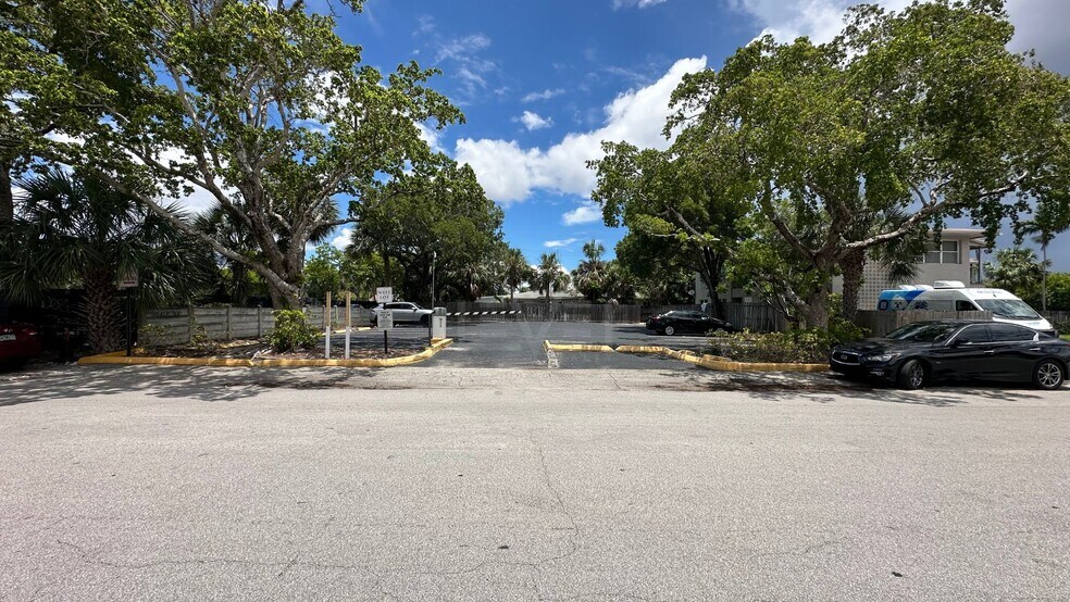 More Photos Of 2415 NE 11th St, Fort Lauderdale Land For Sale