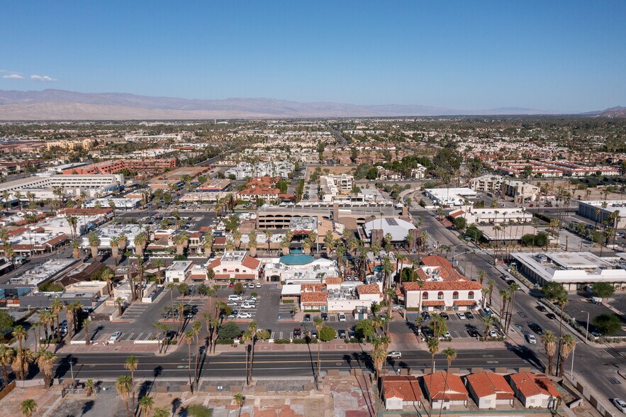 More Photos Of 262 S Palm Canyon Dr, Palm Springs Restaurant For Sale