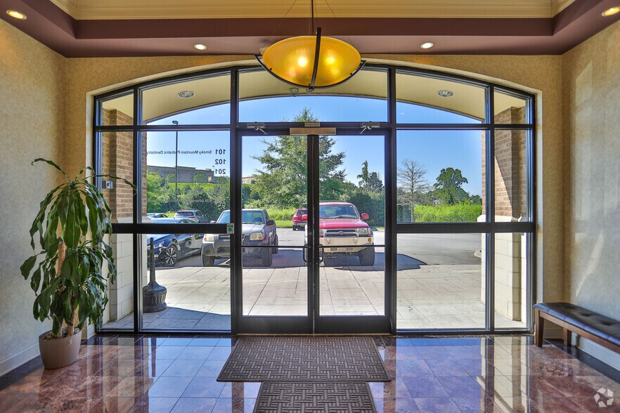 More Photos Of 550 Town Creek Rd, Lenoir City Medical For Lease