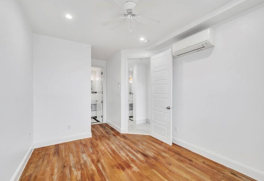 More Photos Of 12511 101st Ave, South Richmond Hill Apartments For Sale