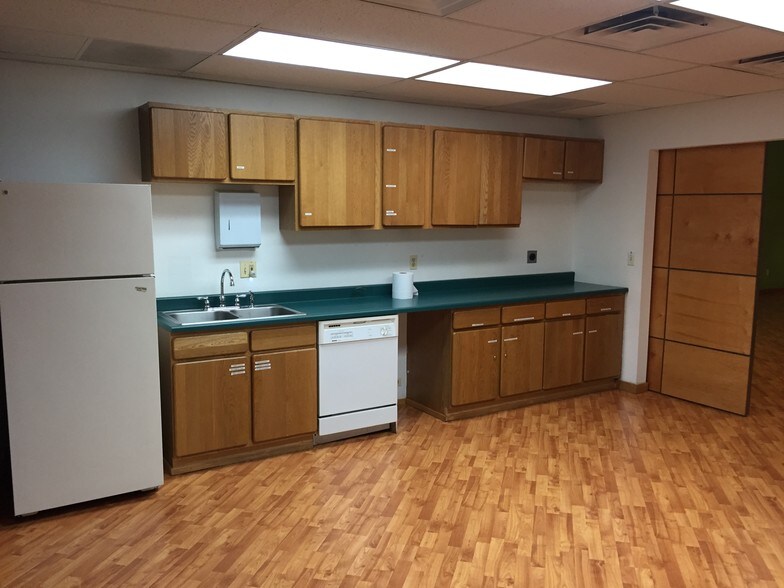 More Photos Of 530 Compton St, Broomfield Flex For Lease