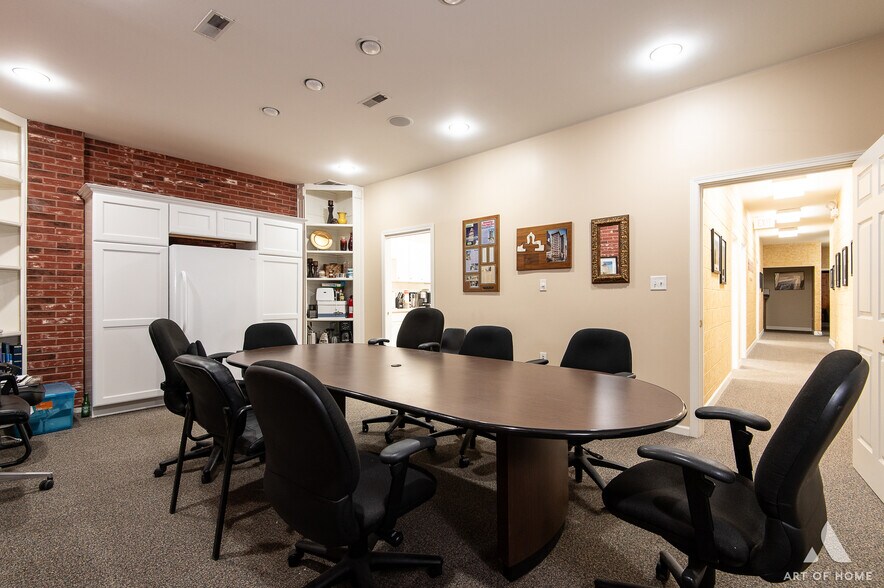 More Photos Of 1021 Maryland Ave, Dolton Manufacturing For Sale