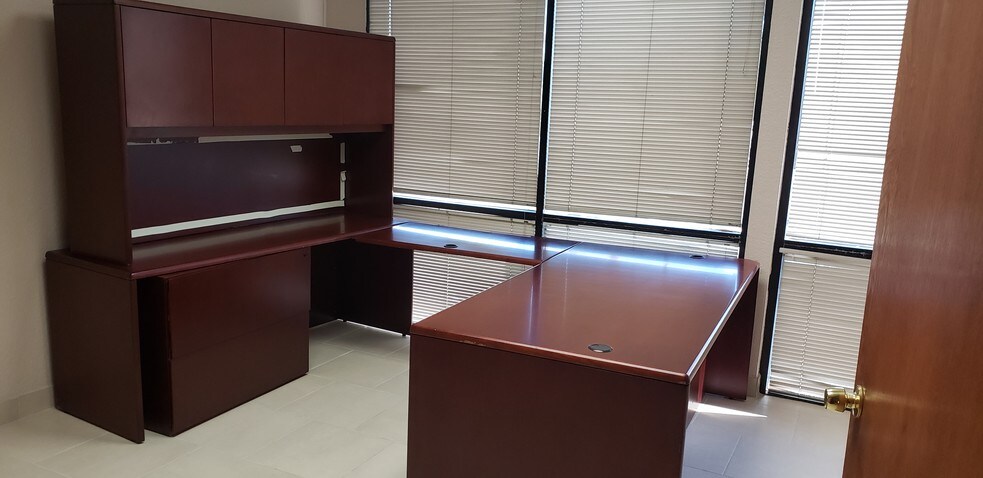 More Photos Of 3120 N 19th Ave, Phoenix Office For Lease