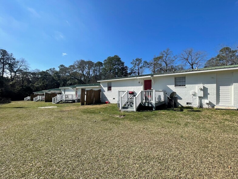 More Photos Of 700 1st St SW, Moultrie Apartments For Sale